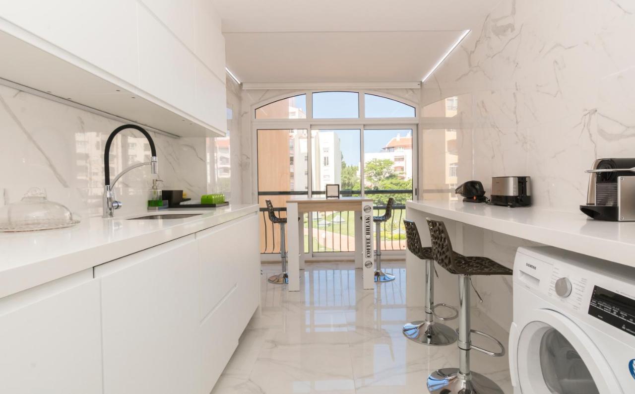 Houze_Lovely Flat With Swimming Pool! Cascais Eksteriør billede