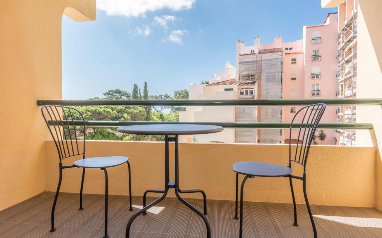 Houze_Lovely Flat With Swimming Pool! Cascais Eksteriør billede